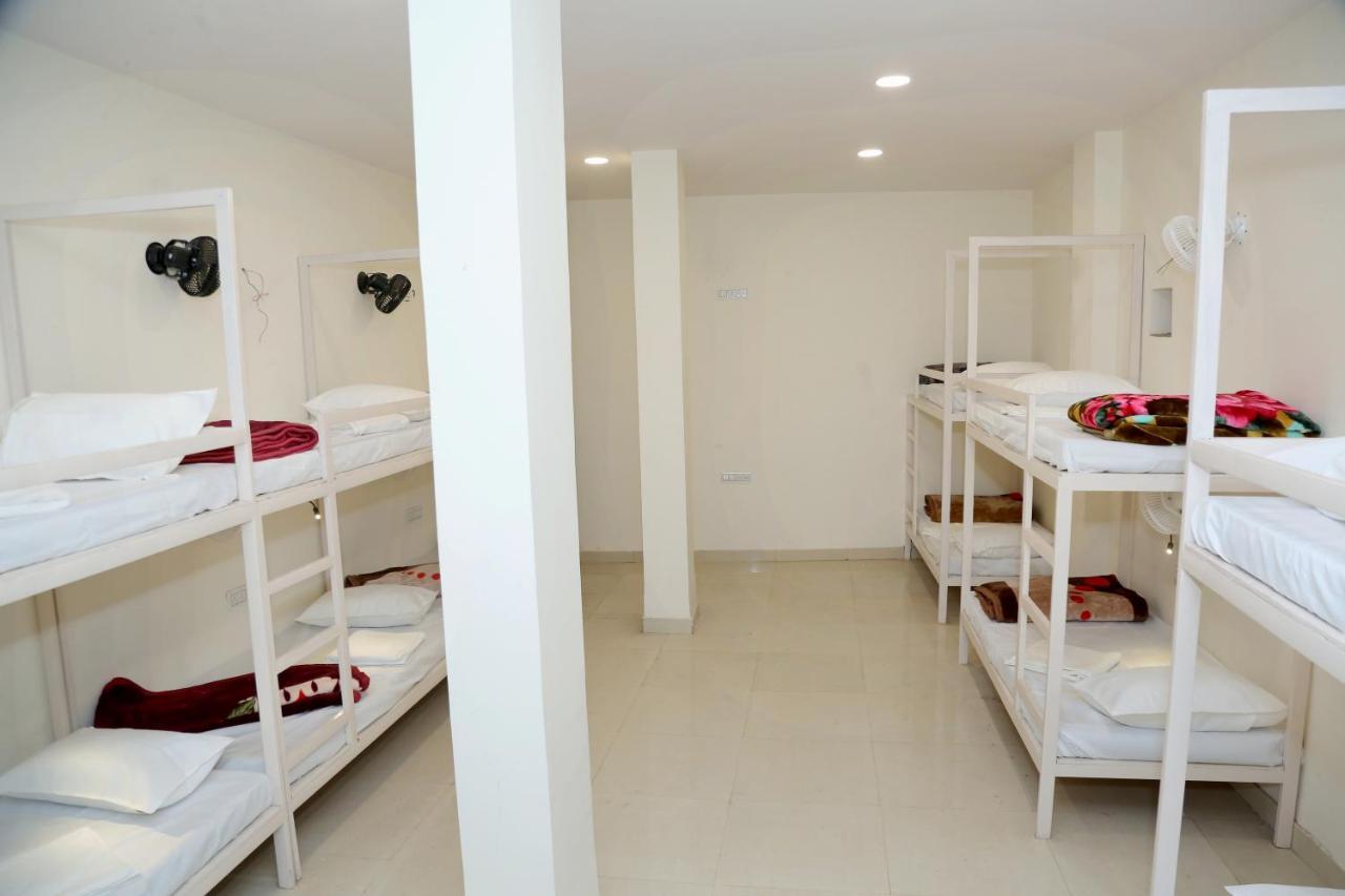 The Charlie'S Hostel Új-Delhi Kültér fotó