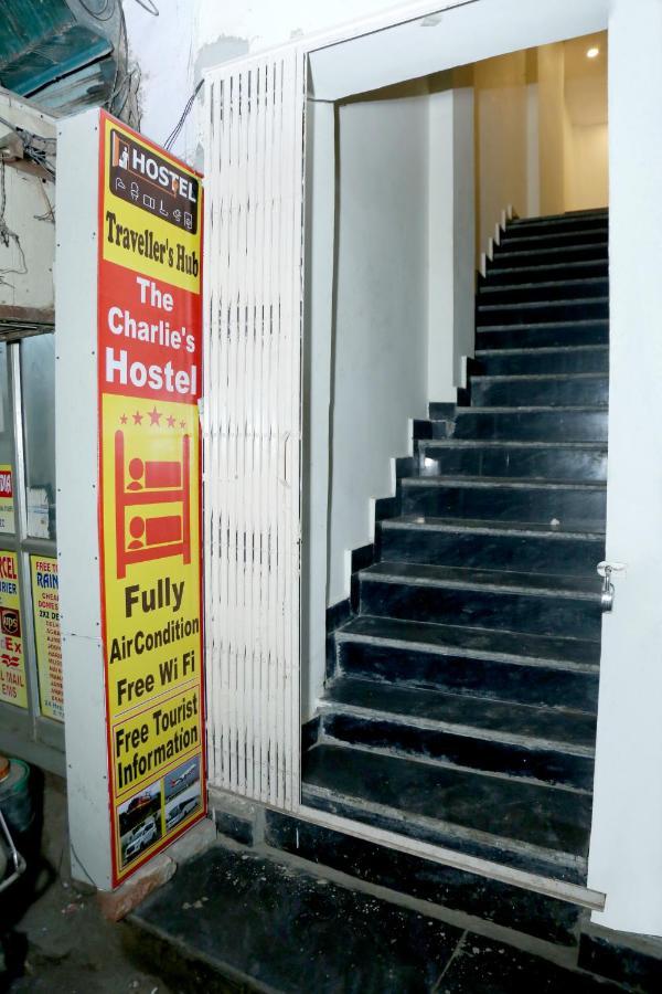 The Charlie'S Hostel Új-Delhi Kültér fotó